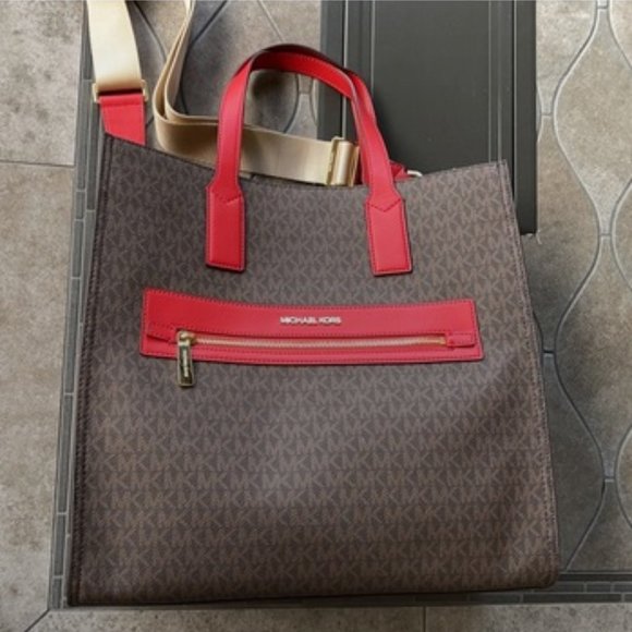 Michael Kors Handbags - Michael Kors Kenly Large Tote